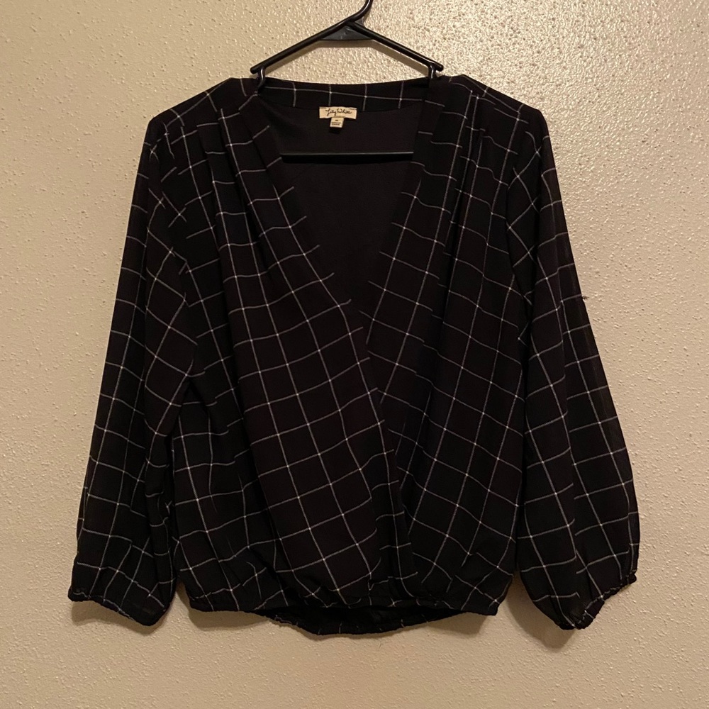 Back and white grid woven top